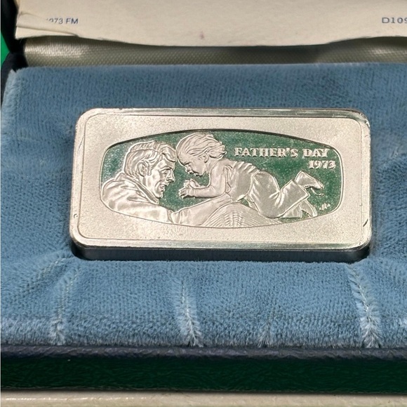 1973 Franklin Mint Father's Day Silver Art Bar 2.3oz 1000 grains Box + COA - Picture 2 of 6